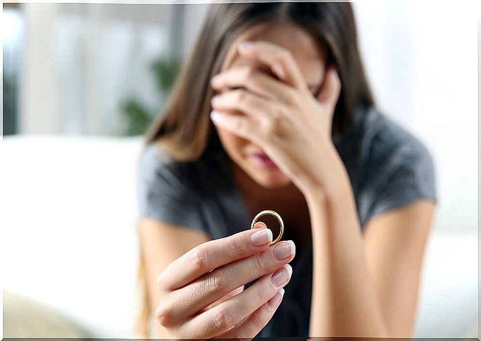 Woman crying for divorce