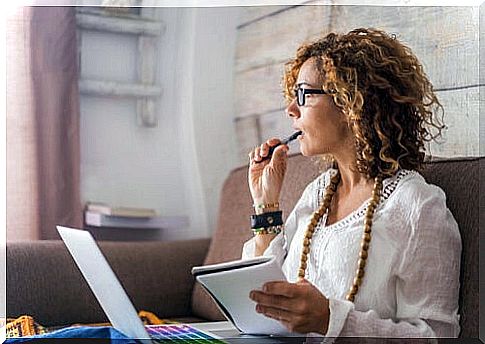 Woman thinking how to manage time at work